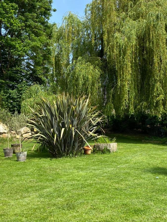 Le Clos Dauphinais Chez Laurette Quévert Exteriör bild